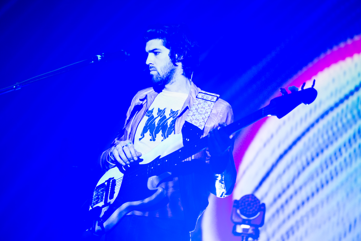 Tame Impala illumine la scène du Métropolis pour son show complètement cray