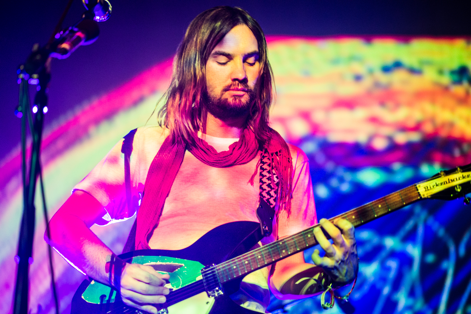 Tame Impala illumine la scène du Métropolis pour son show complètement cray