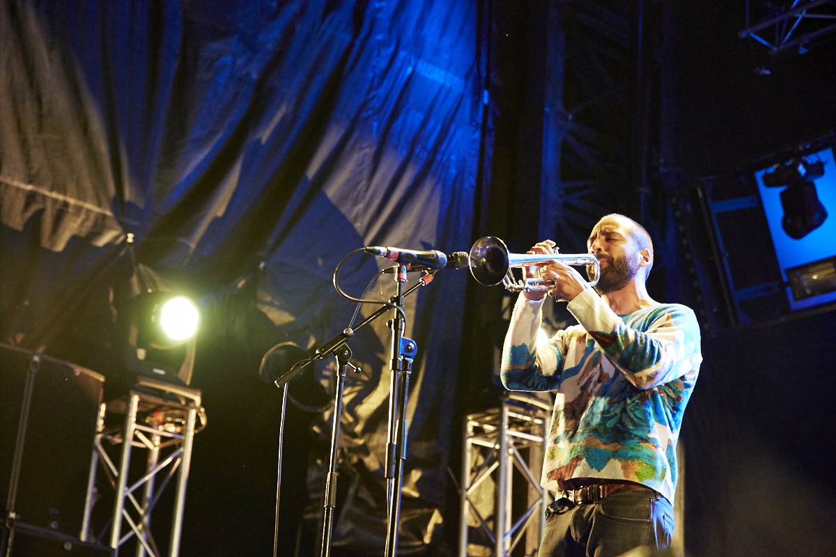 Le groupe Beirut offre un spectacle d'ouverture grandiose au Festival de Jazz de Montréal