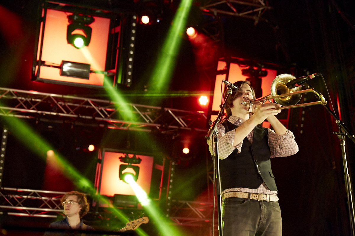 Le groupe Beirut offre un spectacle d'ouverture grandiose au Festival de Jazz de Montréal