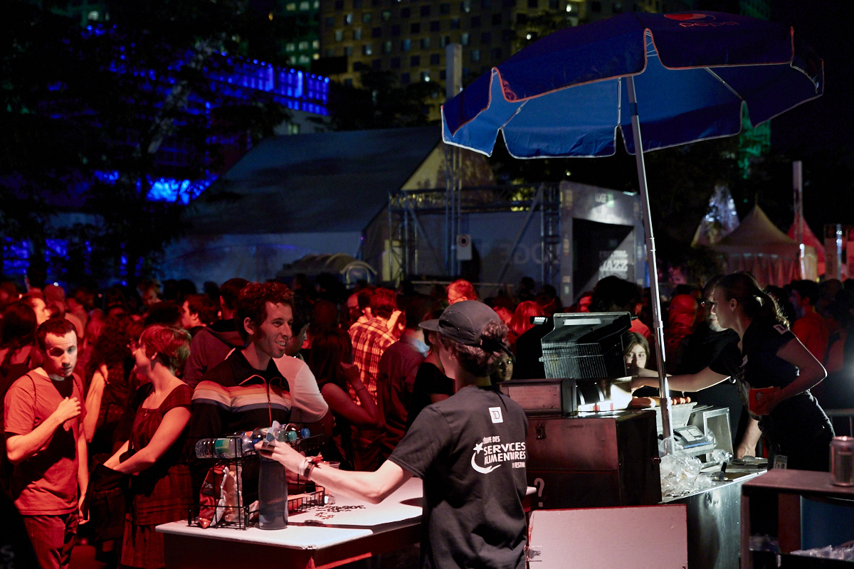 Le groupe Beirut offre un spectacle d'ouverture grandiose au Festival de Jazz de Montréal