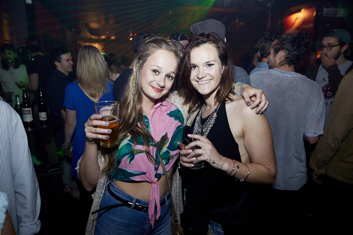 Pif Paf Hangover dans ta tronche pour le lancement du nouvel album Curry Love