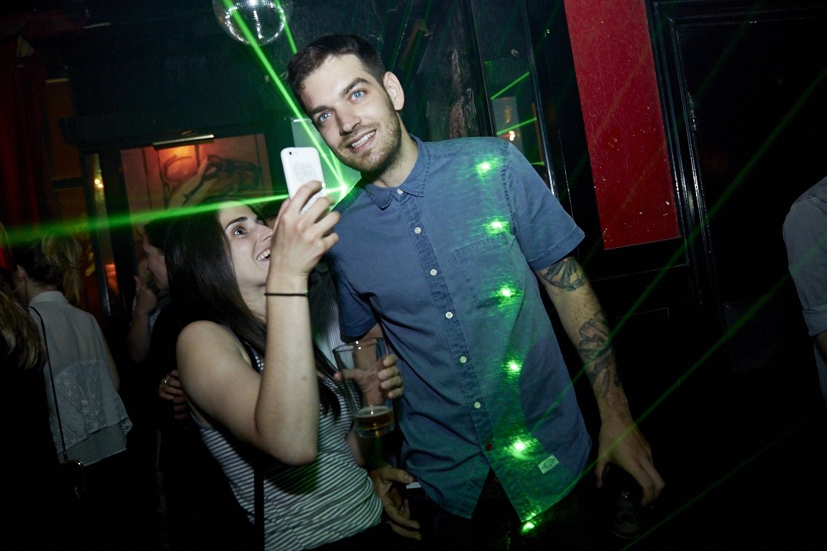 Pif Paf Hangover dans ta tronche pour le lancement du nouvel album Curry Love