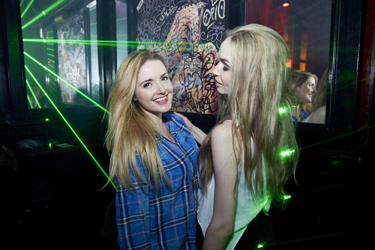 Pif Paf Hangover dans ta tronche pour le lancement du nouvel album Curry Love