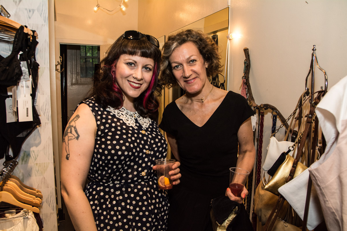 Garden Party à la boutique Général 54 pour célébrer l'arrivée de jolie lingerie et de parfums enivrants!