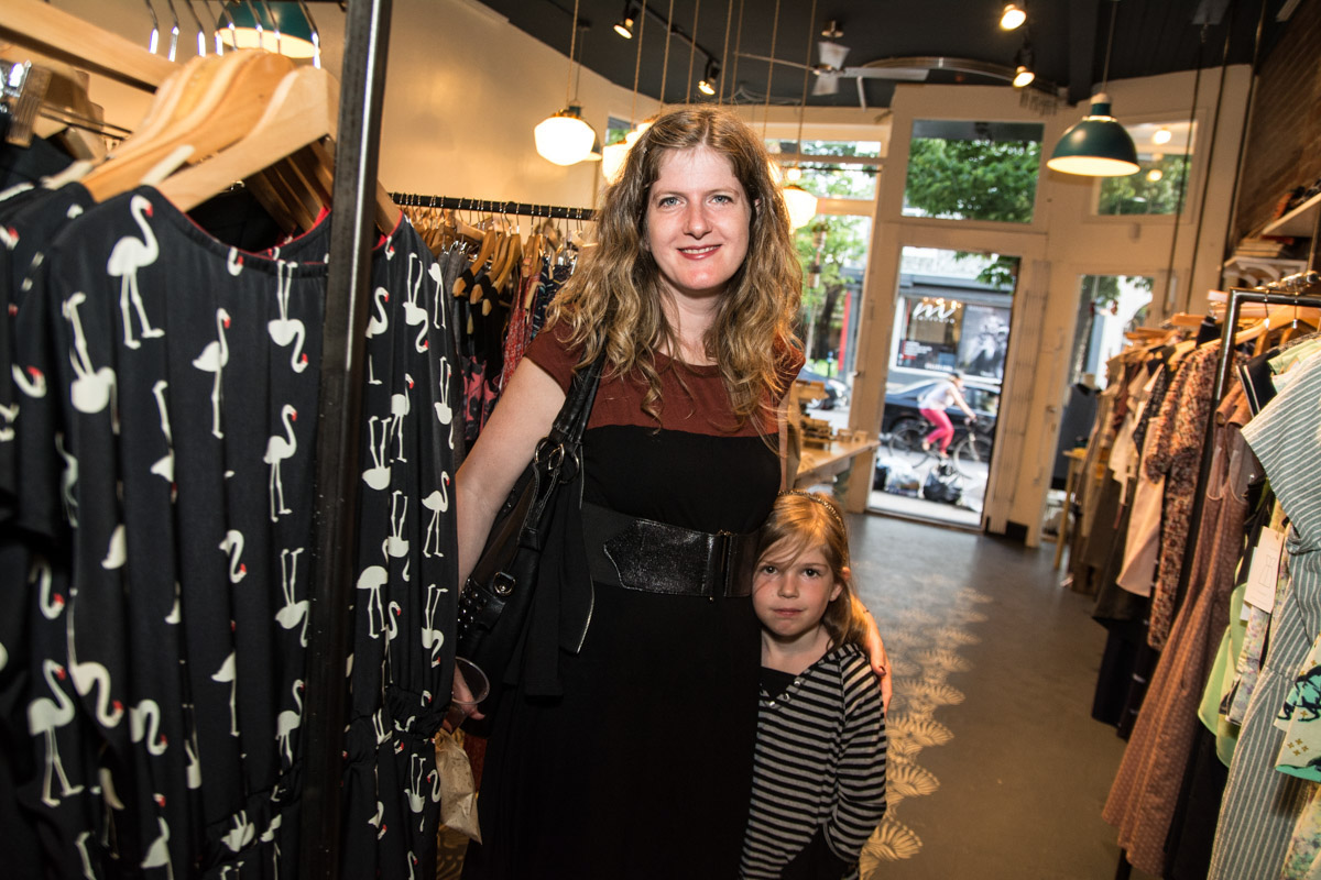 Garden Party à la boutique Général 54 pour célébrer l'arrivée de jolie lingerie et de parfums enivrants!