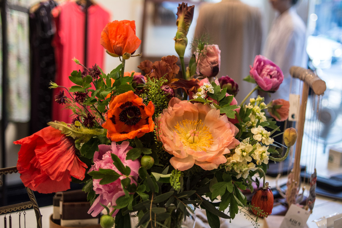 Garden Party à la boutique Général 54 pour célébrer l'arrivée de jolie lingerie et de parfums enivrants!