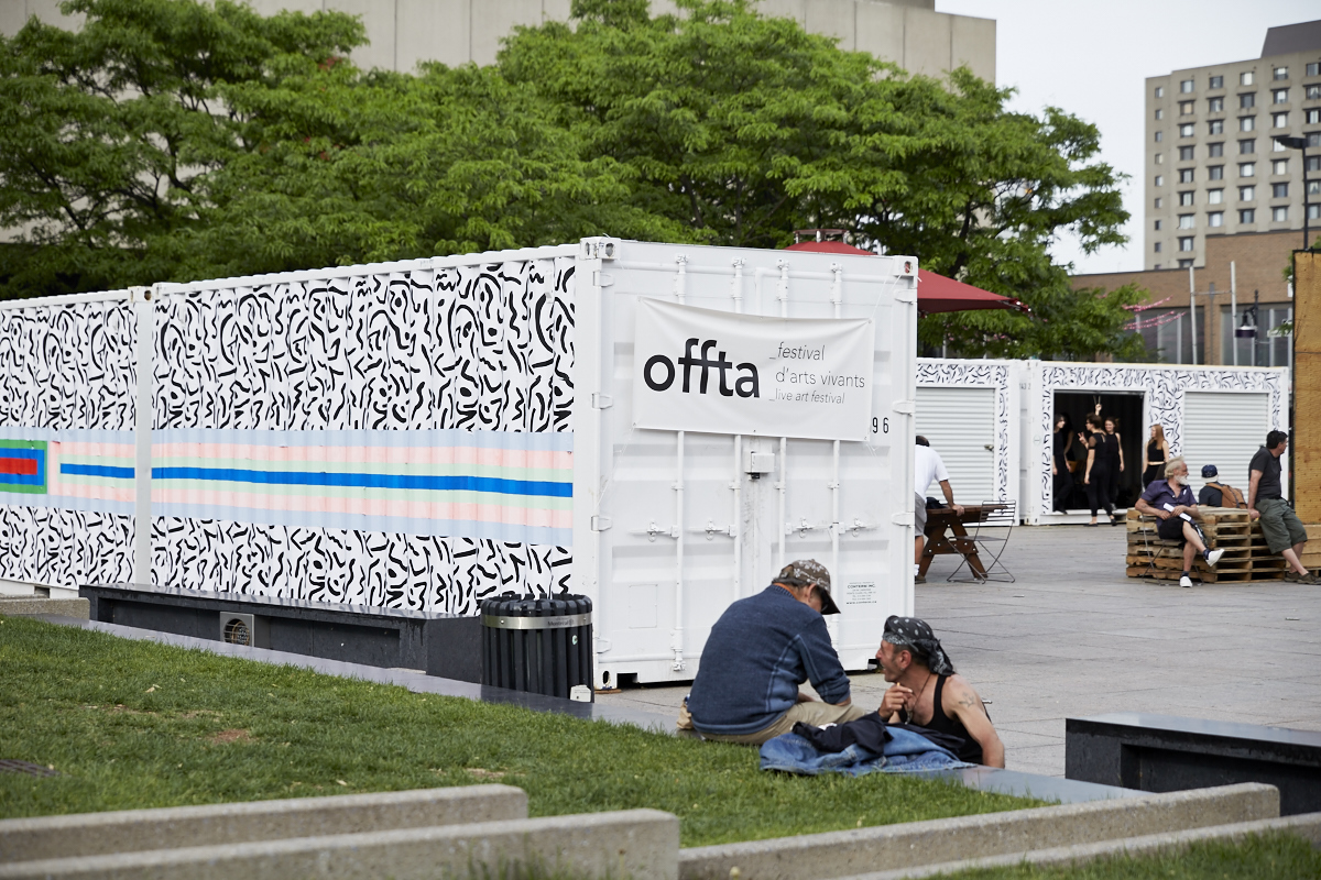 KROY de Milk & Bone séduit la foule des Jardins Gamelin dans le cadre de l'OFFTA