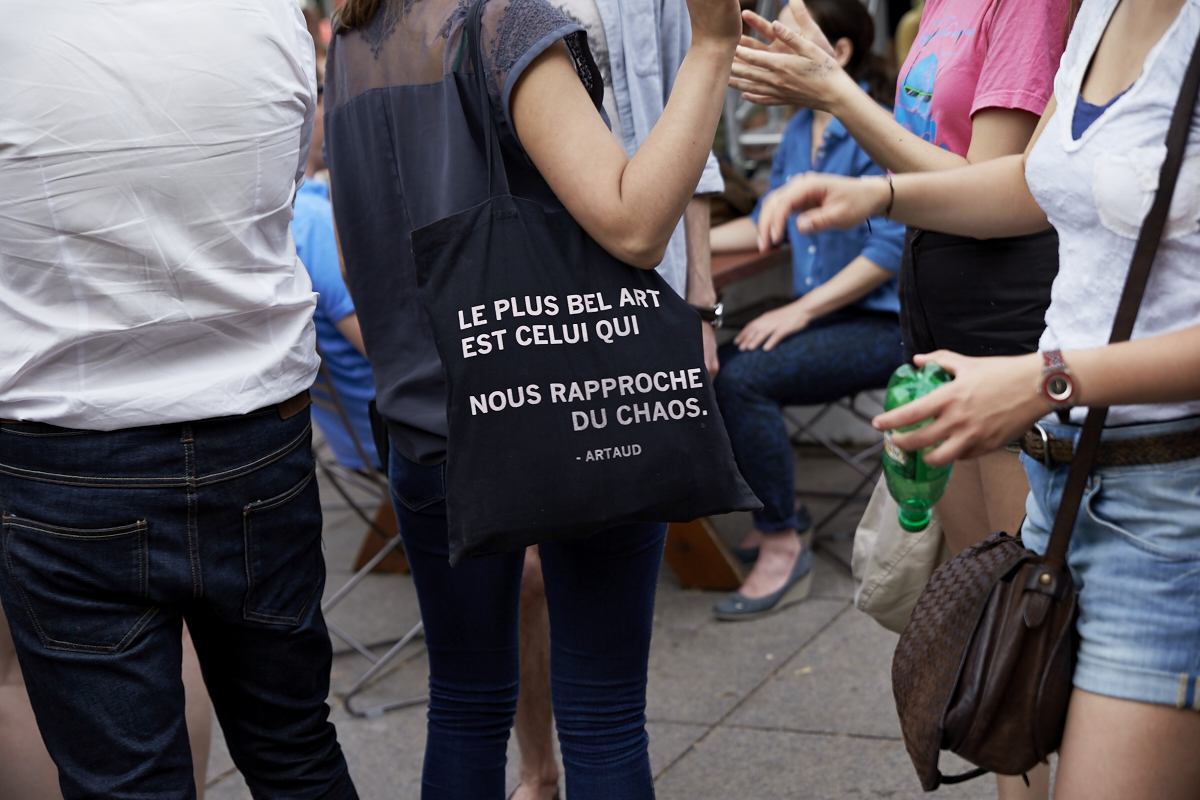 KROY de Milk & Bone séduit la foule des Jardins Gamelin dans le cadre de l'OFFTA