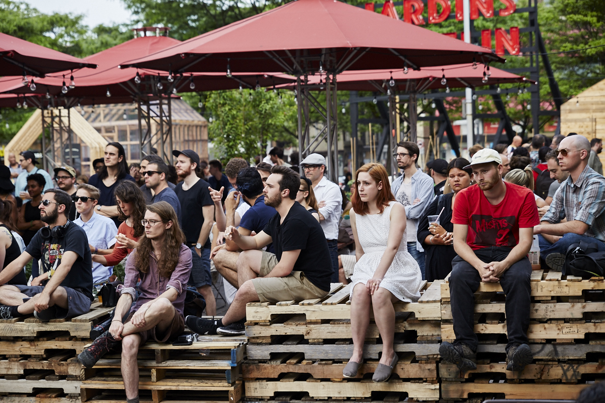 KROY de Milk & Bone séduit la foule des Jardins Gamelin dans le cadre de l'OFFTA