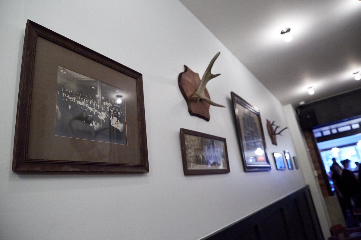 Le bar Chez Dallaire ouvre ses portes dans Pointe St-Charles, juste à temps pour la Saint-Jean!