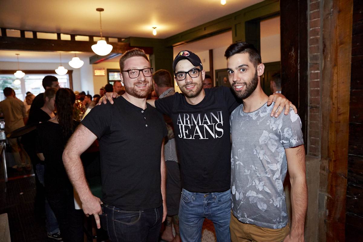 Le bar Chez Dallaire ouvre ses portes dans Pointe St-Charles, juste à temps pour la Saint-Jean!