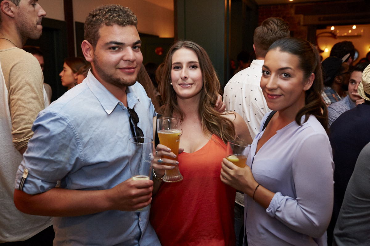 Le bar Chez Dallaire ouvre ses portes dans Pointe St-Charles, juste à temps pour la Saint-Jean!