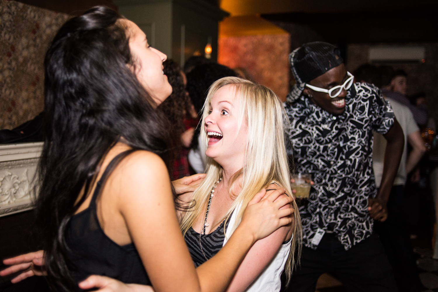 Le Mayfair: un nouveau cocktail bar et salon de thé alcoolisé sur Rachel Est