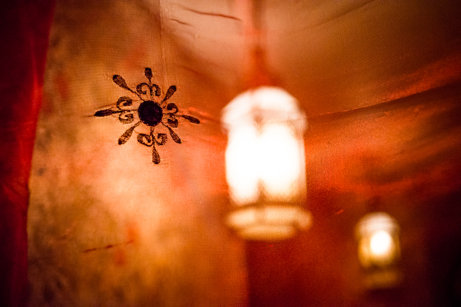 Le Mayfair: un nouveau cocktail bar et salon de thé alcoolisé sur Rachel Est