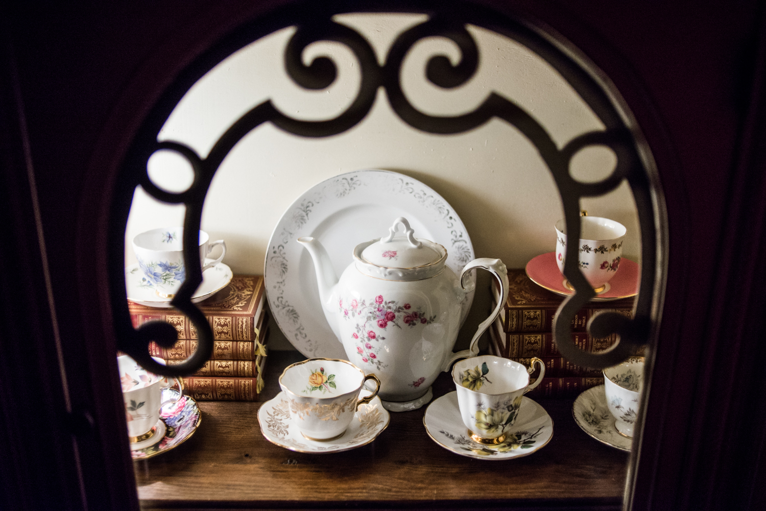 Le Mayfair: un nouveau cocktail bar et salon de thé alcoolisé sur Rachel Est