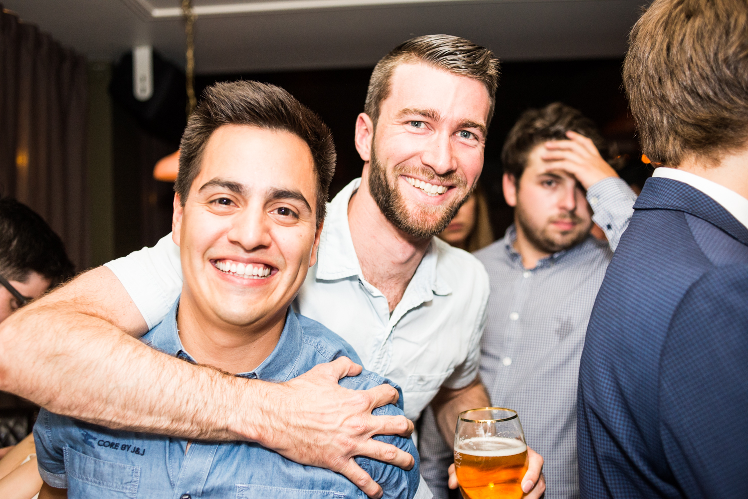 Le Mayfair: un nouveau cocktail bar et salon de thé alcoolisé sur Rachel Est