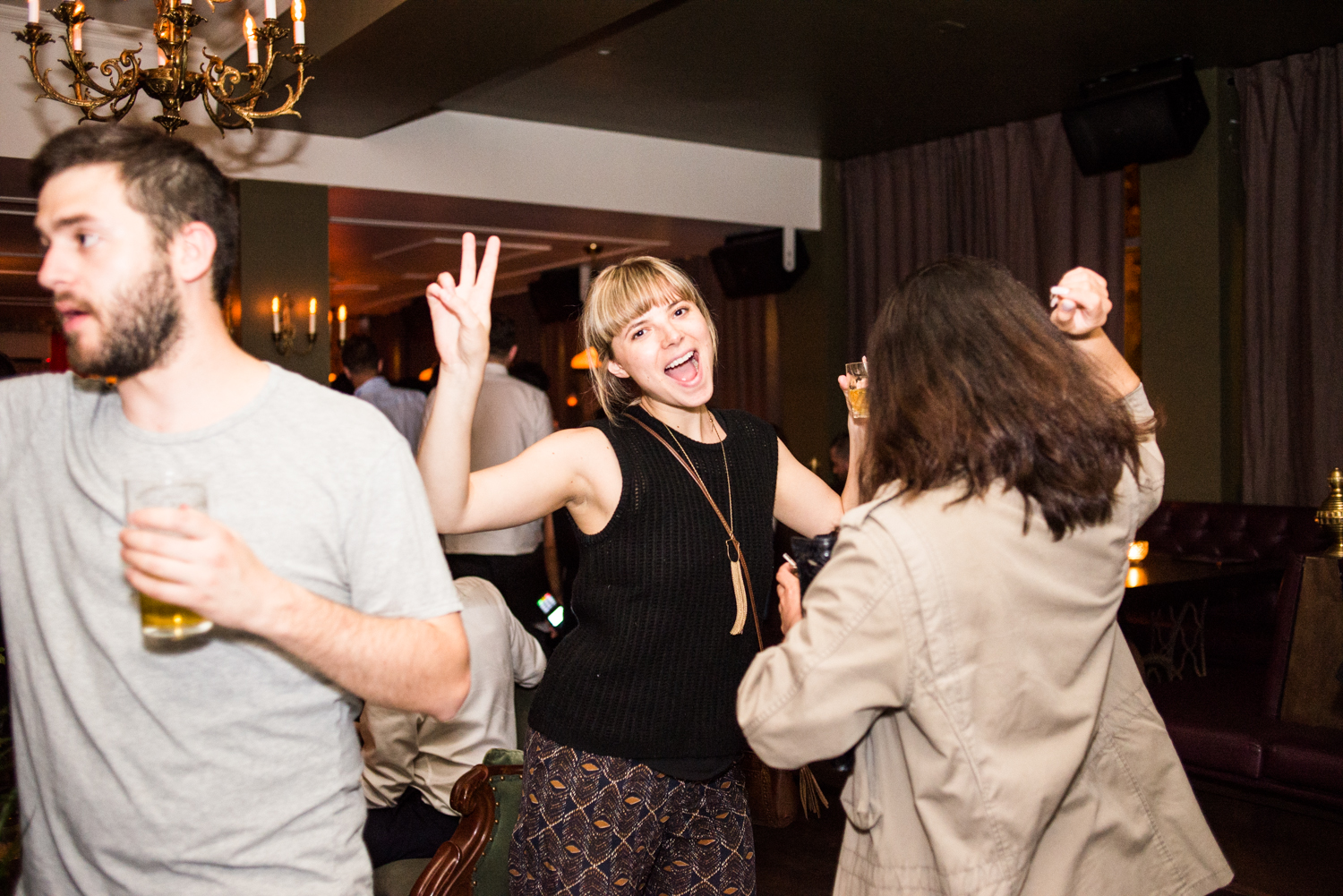 Le Mayfair: un nouveau cocktail bar et salon de thé alcoolisé sur Rachel Est