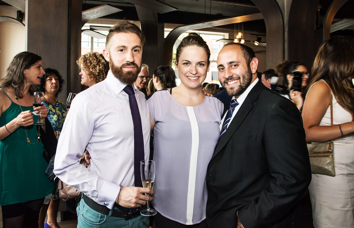 Le restaurant Doca ouvre ses portes dans Griffintown avec des bulles, des huîtres et de la glace!