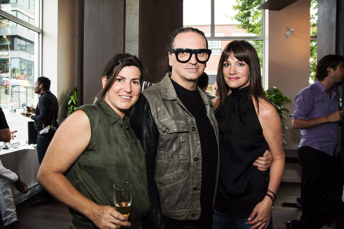 Le restaurant Doca ouvre ses portes dans Griffintown avec des bulles, des huîtres et de la glace!
