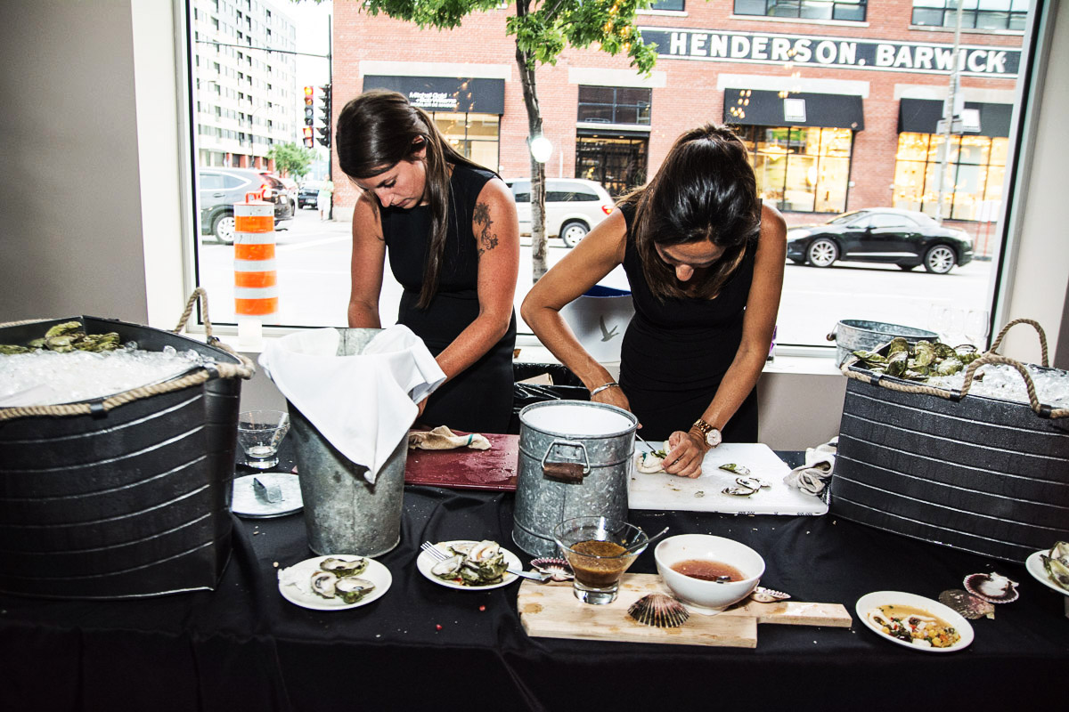 Le restaurant Doca ouvre ses portes dans Griffintown avec des bulles, des huîtres et de la glace!