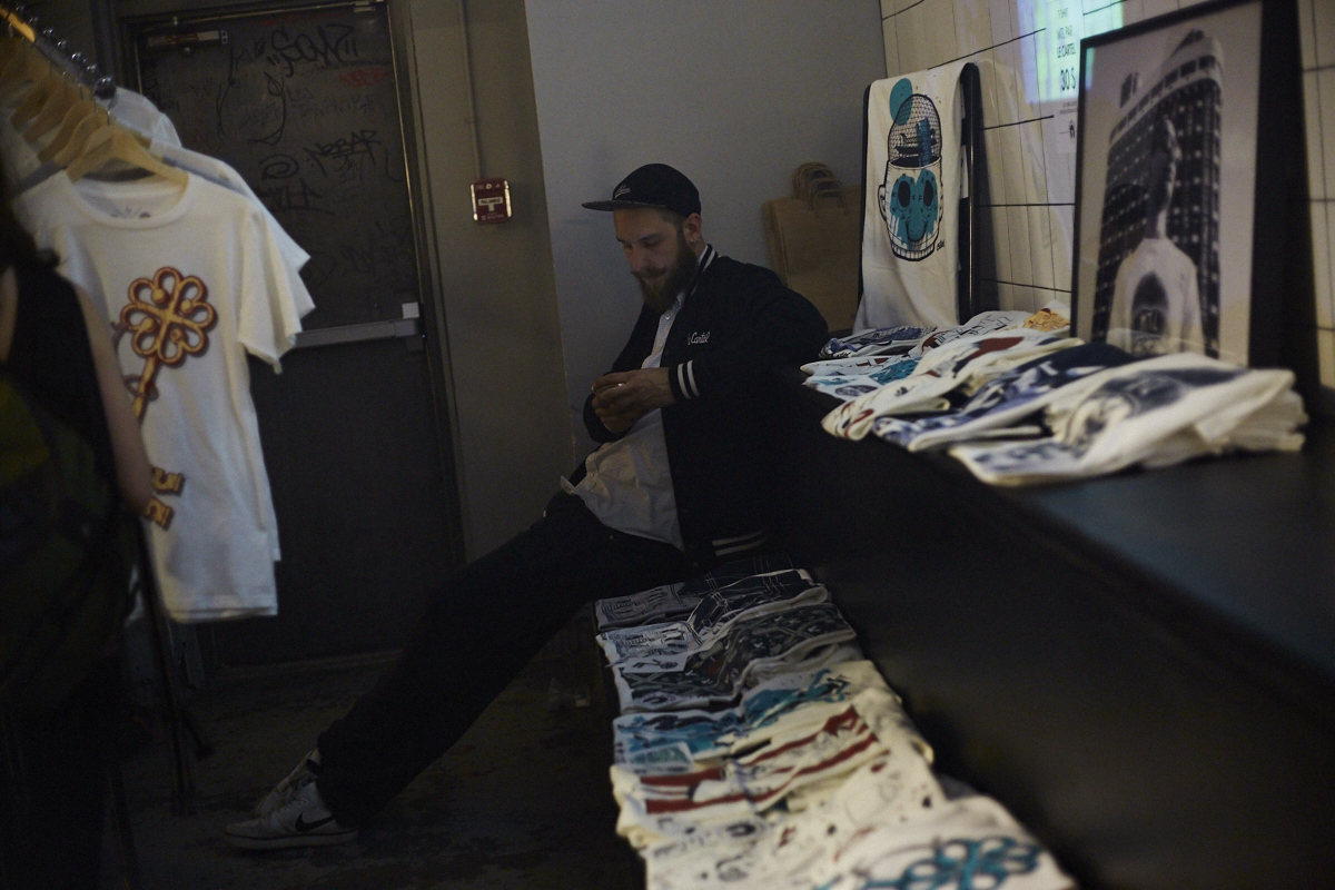 JJ Louis, Blessed Poppy & C’est Beau Handwork au Newspeak pour le Fashion Night Out