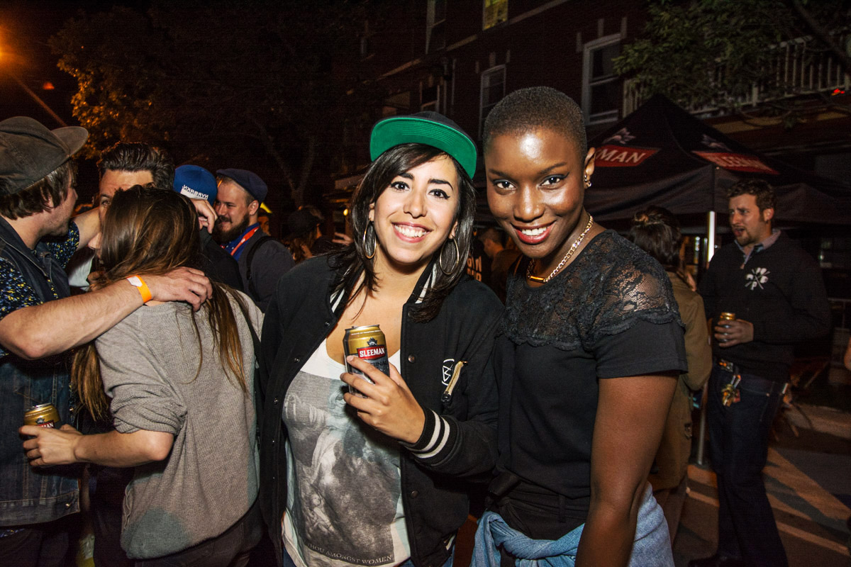 La Saint-Jean célébrée en franglais avec Loud Lary Ajust, The Posterz et Coeur de Pirate dans Villeray