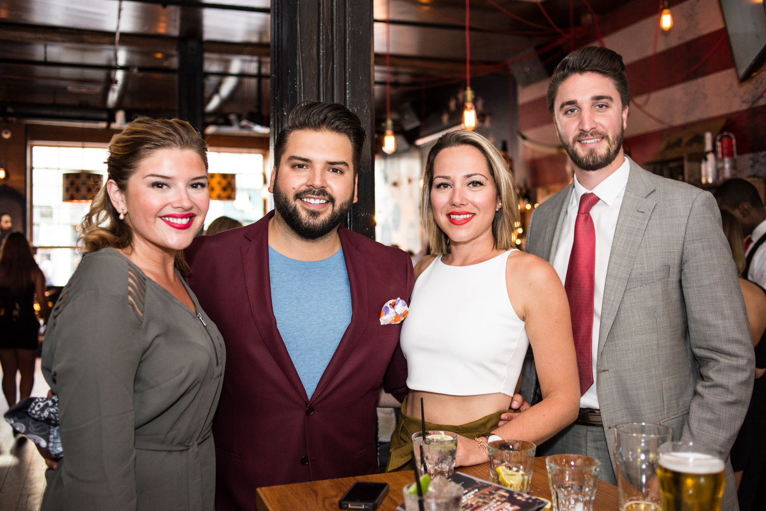 Au diable les tapis rouges, le Jack Saloon déroule son tapis noir pour la F1