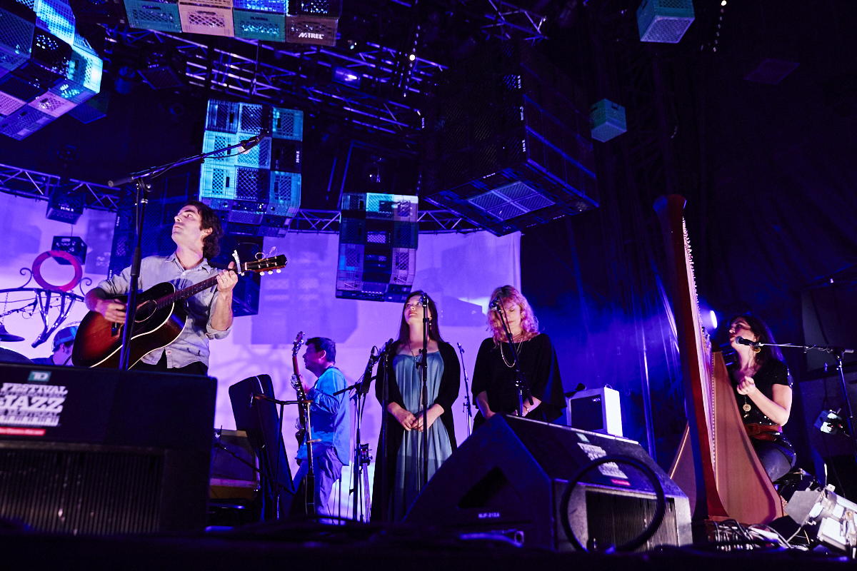 The Barr Brothers offre un spectacle enchanteur lors du Festival de Jazz de Montréal