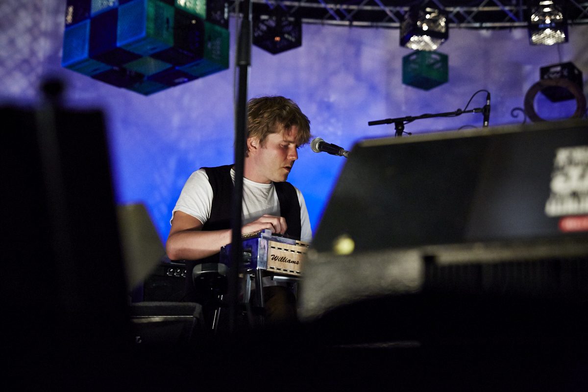 The Barr Brothers offre un spectacle enchanteur lors du Festival de Jazz de Montréal