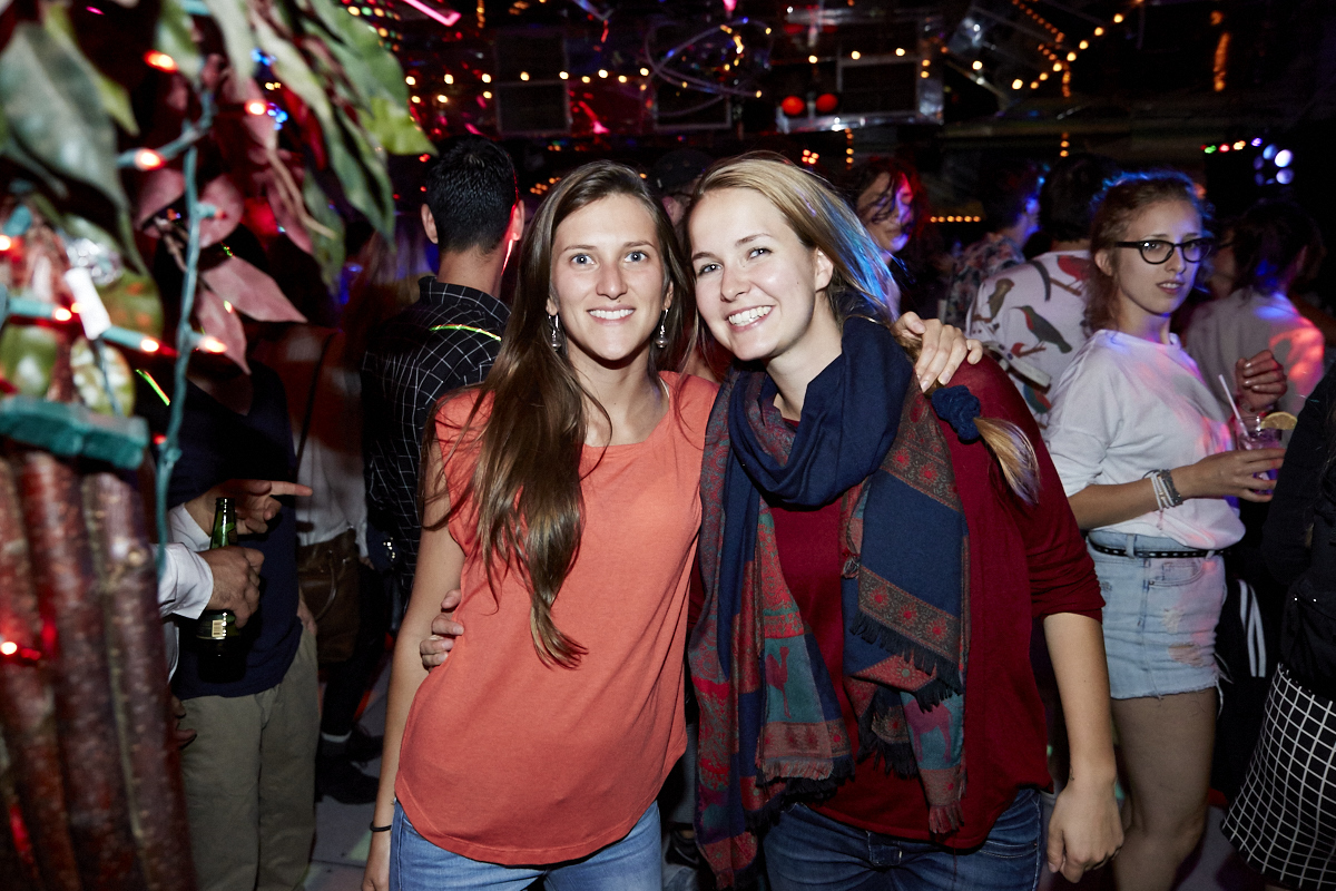 Naive Melody Inauguration à la Salsathèque: Win Butler, Pierre Kwenders et Thomas Von Party font lever la fête