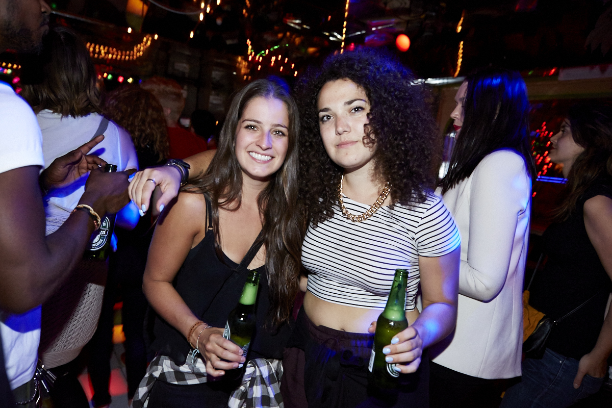 Naive Melody Inauguration à la Salsathèque: Win Butler, Pierre Kwenders et Thomas Von Party font lever la fête