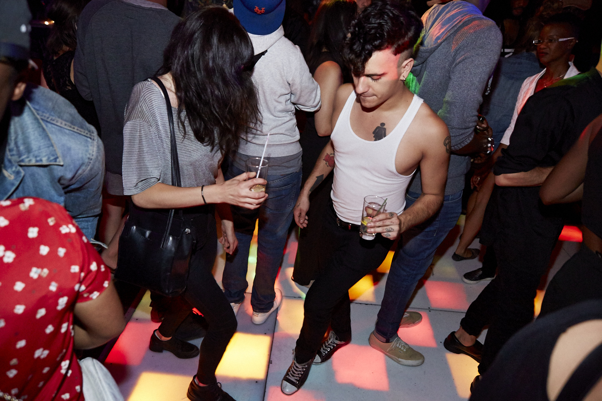 Naive Melody Inauguration à la Salsathèque: Win Butler, Pierre Kwenders et Thomas Von Party font lever la fête