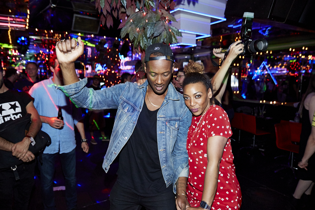 Naive Melody Inauguration à la Salsathèque: Win Butler, Pierre Kwenders et Thomas Von Party font lever la fête