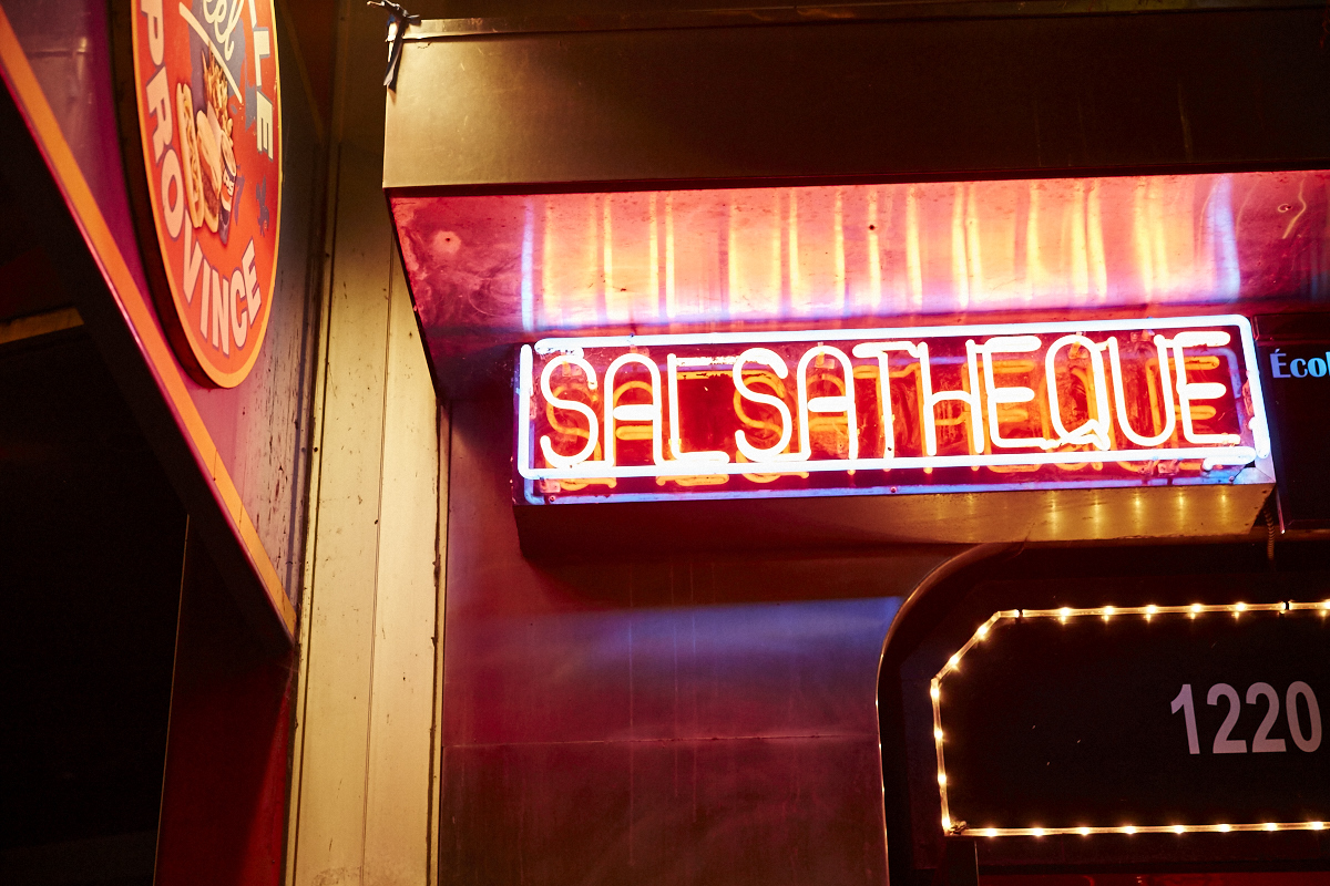 Naive Melody Inauguration à la Salsathèque: Win Butler, Pierre Kwenders et Thomas Von Party font lever la fête