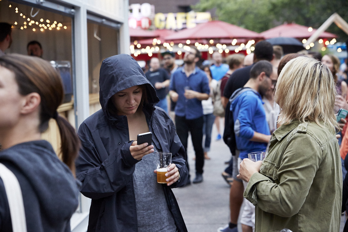 Une première Cuvée d'été réussie aux Jardins Gamelin malgré la pluie!