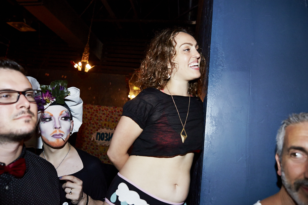 Des Montréalais en bobettes au bar le Ritz pour le party No Pants No Problem!