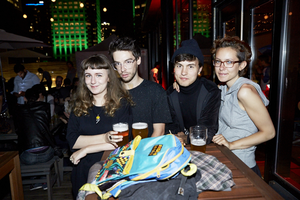 Musique électro, popsicles et folles projections pour le 1er party Dômesicle à la SAT