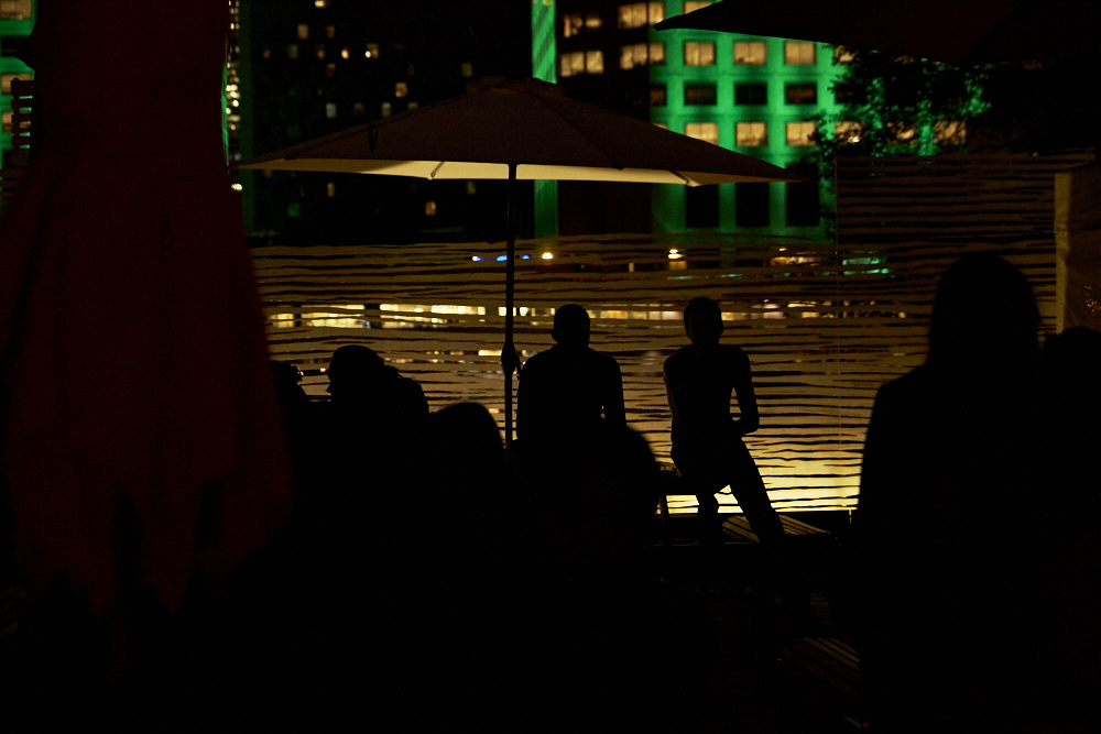 Musique électro, popsicles et folles projections pour le 1er party Dômesicle à la SAT