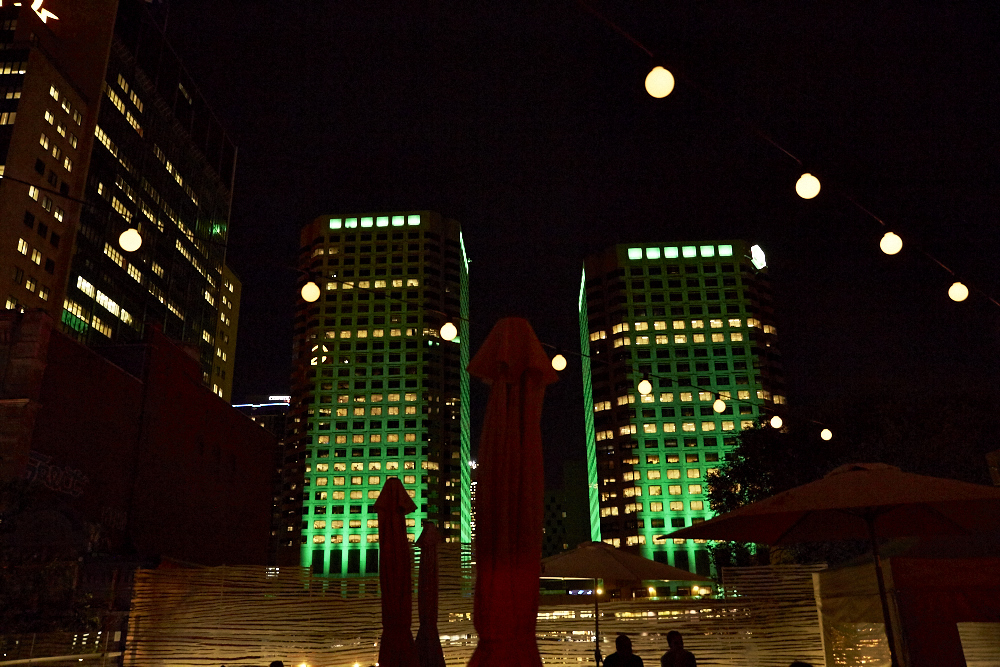 Musique électro, popsicles et folles projections pour le 1er party Dômesicle à la SAT