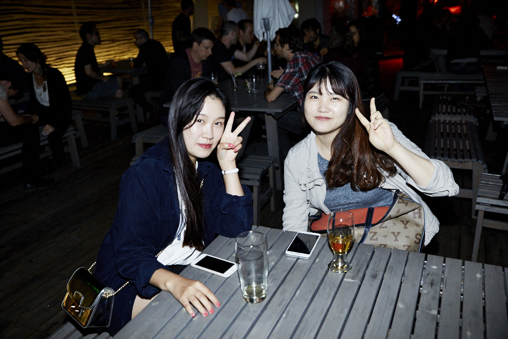 Musique électro, popsicles et folles projections pour le 1er party Dômesicle à la SAT