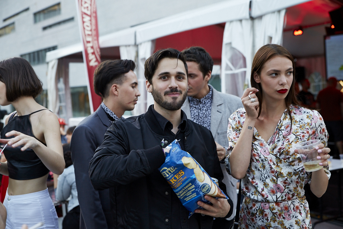 Le magazine Flanelle célèbre la mode estivale au Melting Pot de la Place des Arts!
