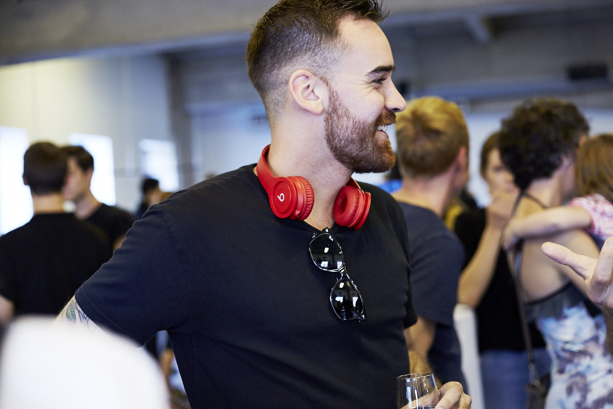 Les danseurs des Grands Ballets ouvrent les portes de leur studio pour un 5 à 7 vins et fromages