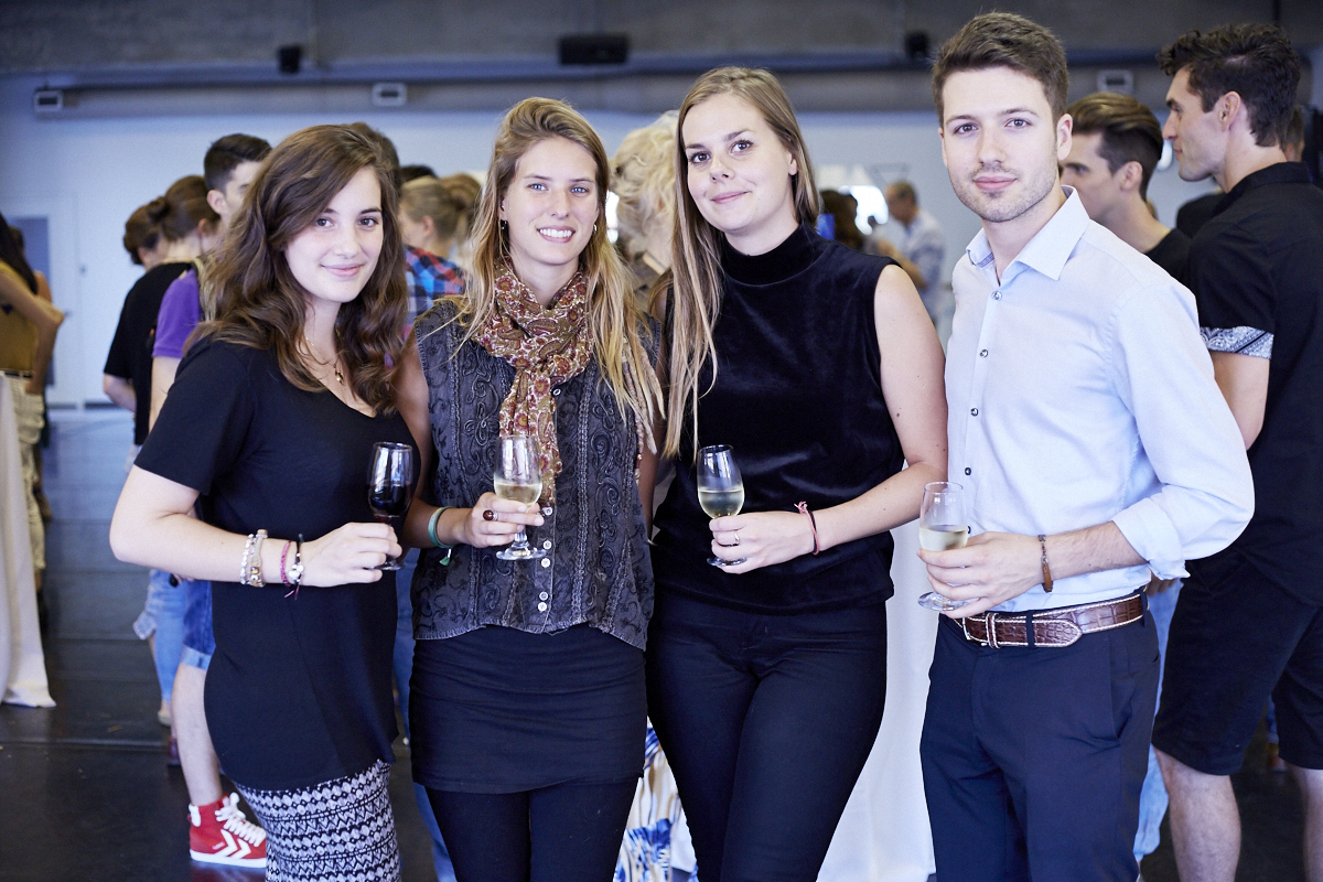 Les danseurs des Grands Ballets ouvrent les portes de leur studio pour un 5 à 7 vins et fromages