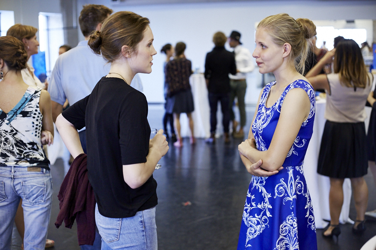 Les danseurs des Grands Ballets ouvrent les portes de leur studio pour un 5 à 7 vins et fromages