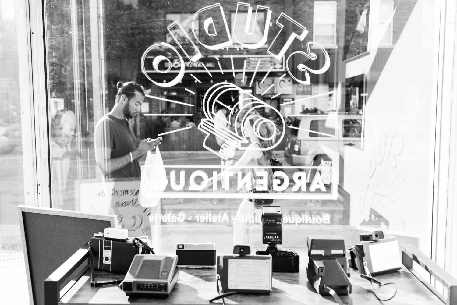 Le Studio Argentique, une top boutique de photographie argentique ouvre sur le Plateau