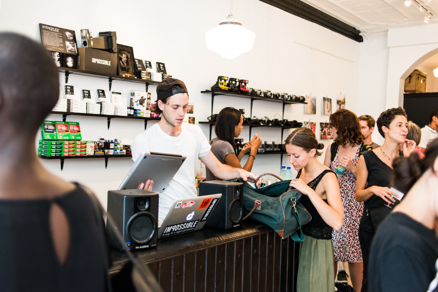 Le Studio Argentique, une top boutique de photographie argentique ouvre sur le Plateau