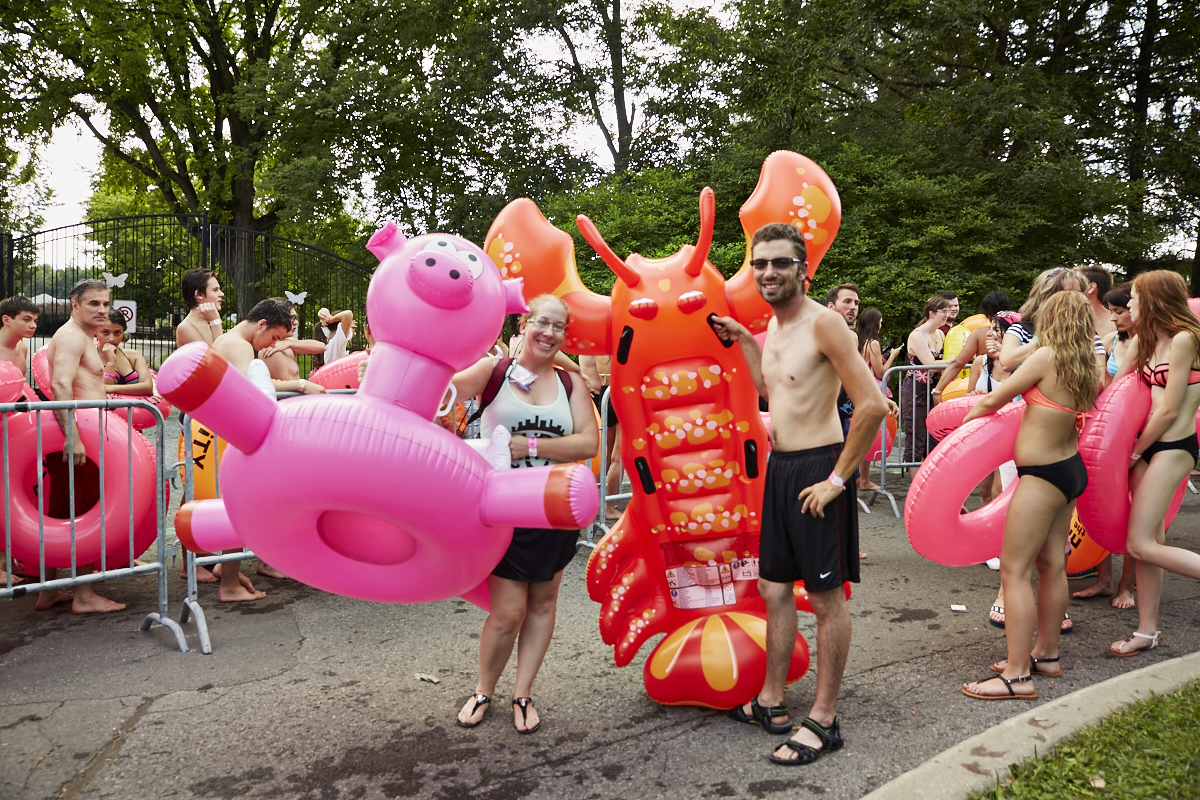 Slide the City fait glisser les Montréalais sur 305 mètres au Stade olympique