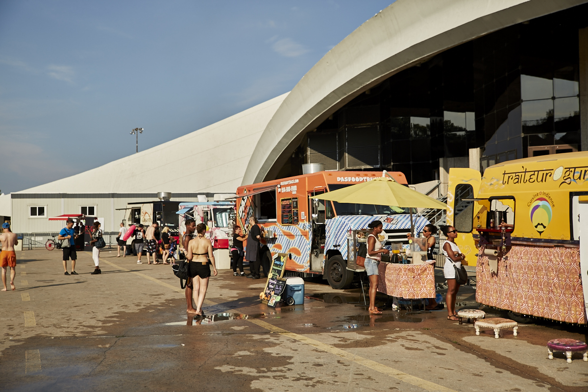 Slide the City fait glisser les Montréalais sur 305 mètres au Stade olympique