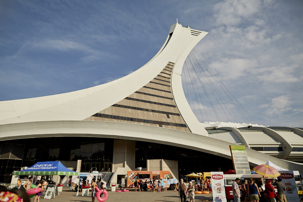 Slide the City fait glisser les Montréalais sur 305 mètres au Stade olympique